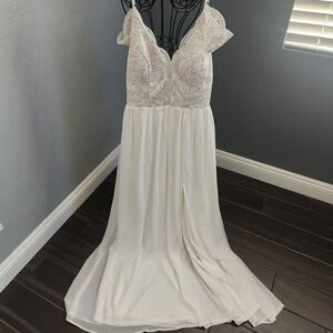 Soieblu Ivory Lace Dress